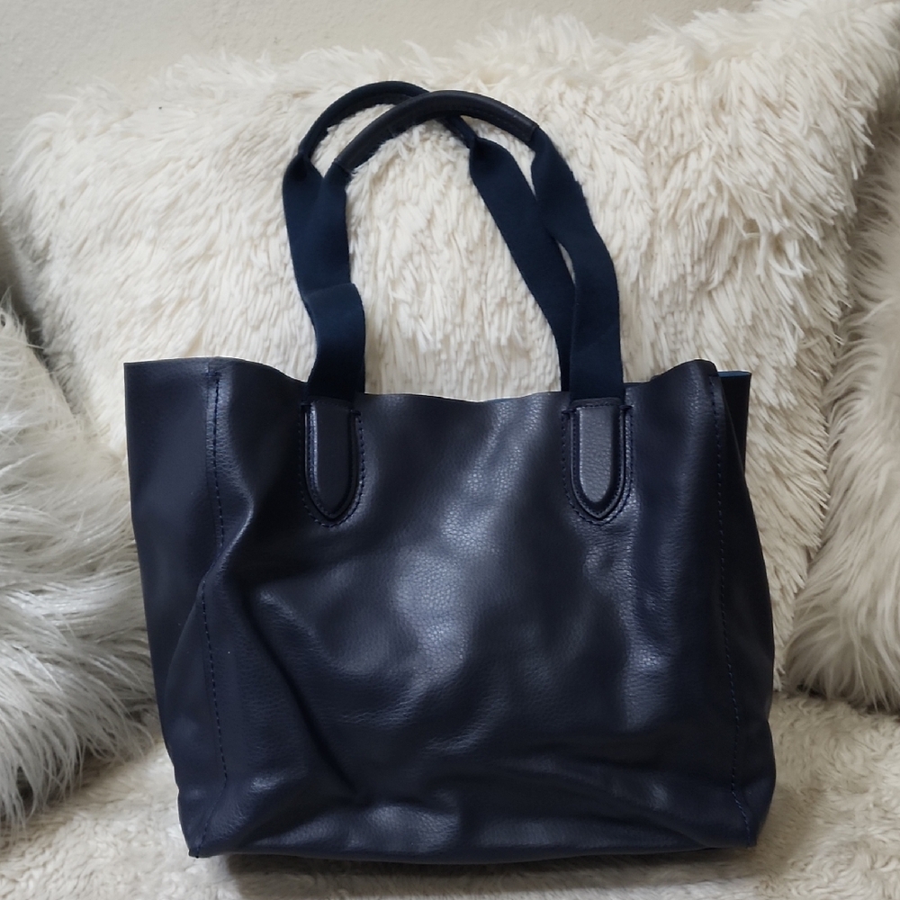 Coach Navy Leather Tote with Gold Tag - Picture 2 of 8